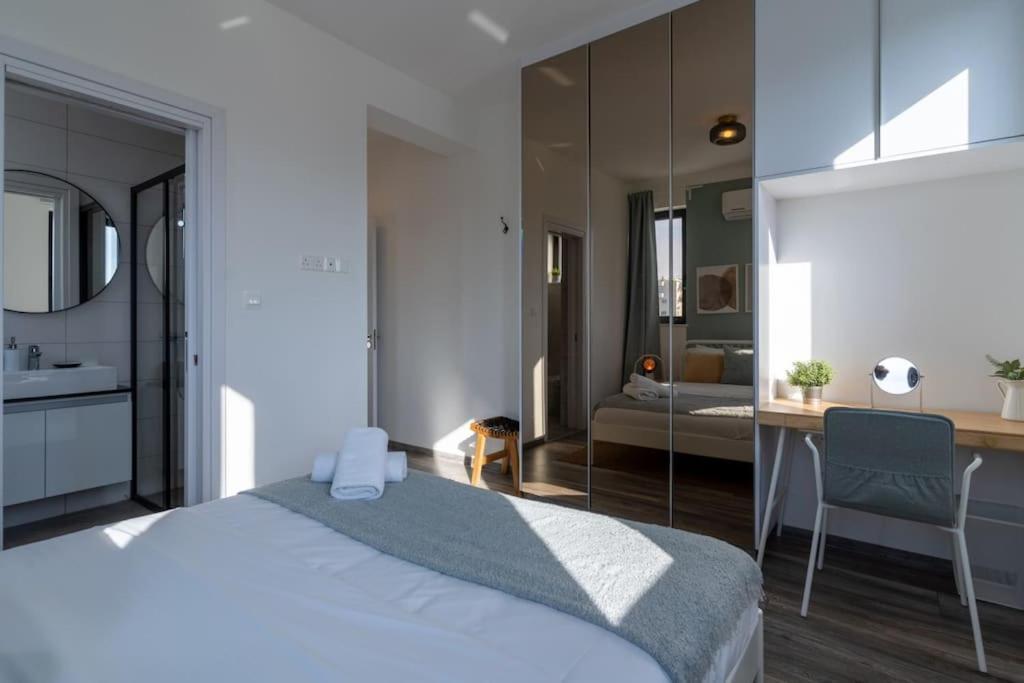 Thalassa 2-Bedroom Apartment In Larnaca Eksteriør billede